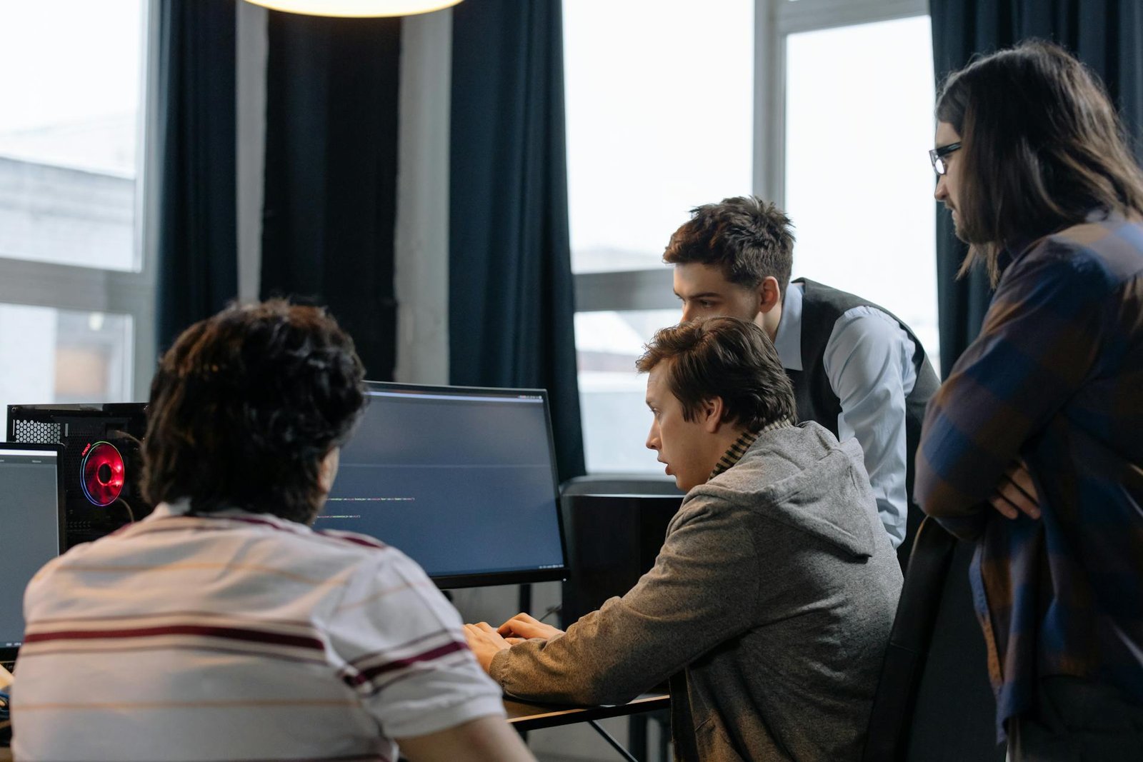 BA (Hons) Business Management and Computing course in the UK